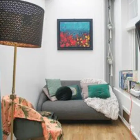 Appartement T2 Batignolles Avec Cour Privée
