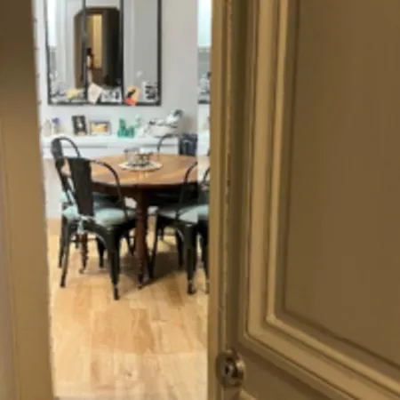 Charming T2 Batignolles With Private Courtyard *