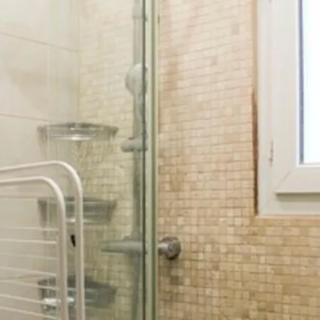 T2 Batignolles Avec Cour Privée Appartement Paris
